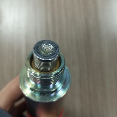 Solénoïde de coupure de carburant 155-4653 1554653 Pour  3304 3306 3406 3406B 3406C 330 330L 330BL 330BLN 350 12V