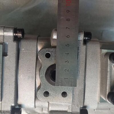 PC28UU-2 Pilot Pump Hydraulic 705-41-08100 Triple Gear Oil Pump Charge Pump for Komatsu